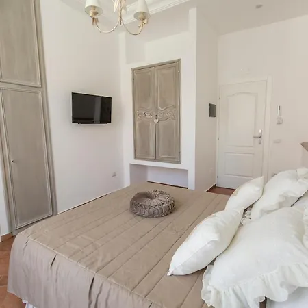Dimora Mazzarino Apartment *