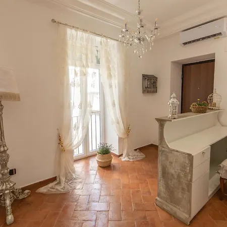 Dimora Mazzarino نابولي